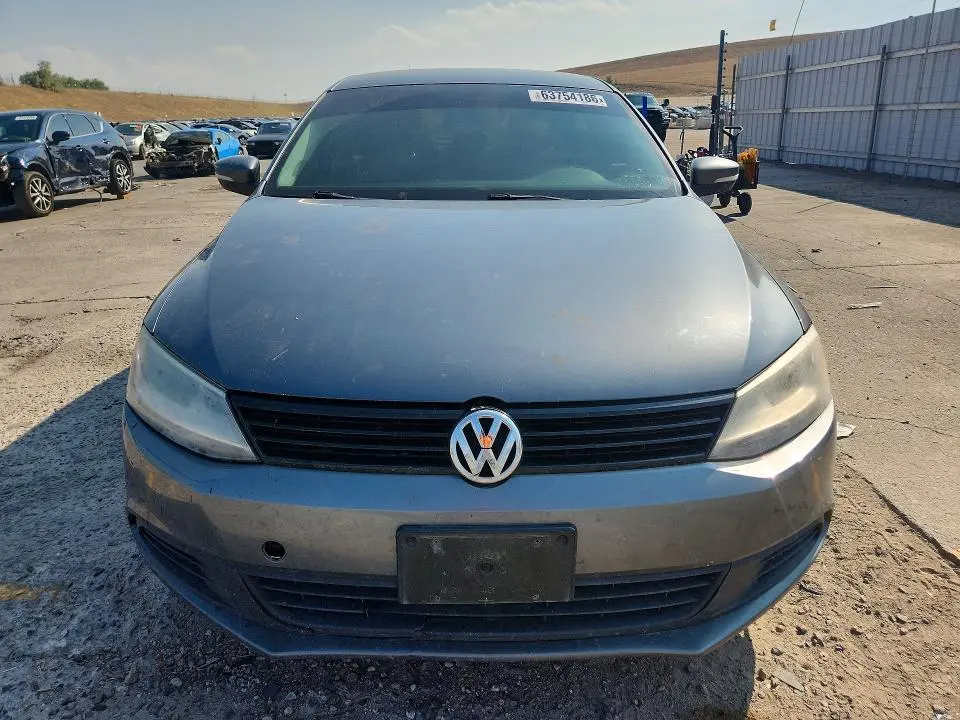 2014 VOLKSWAGEN JETTA SE  