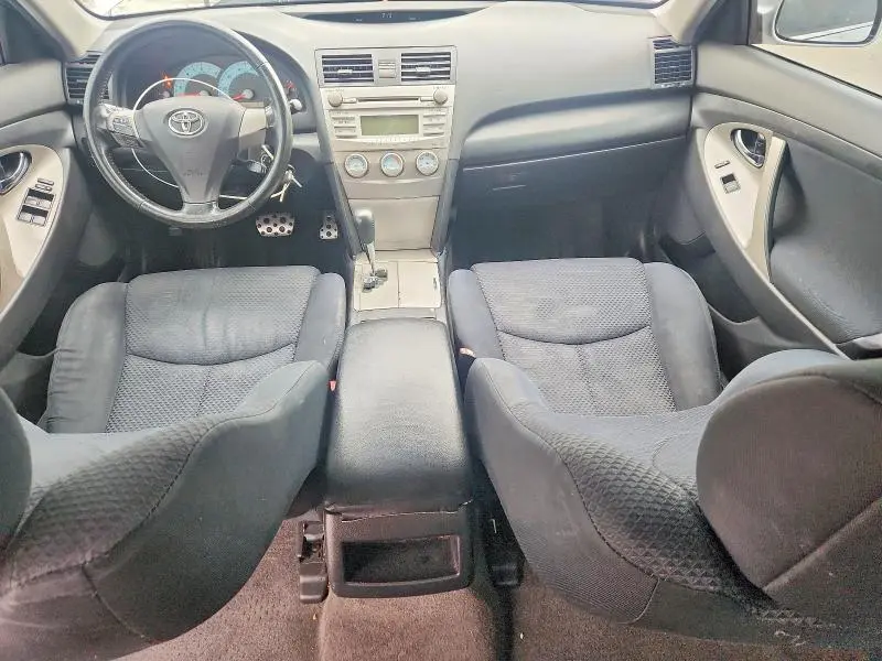 2010 TOYOTA CAMRY SE  