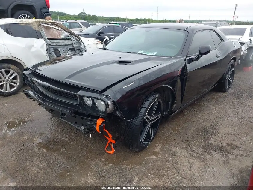 2013 DODGE CHALLENGER SXT