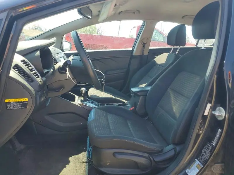 2017 KIA FORTE LX  