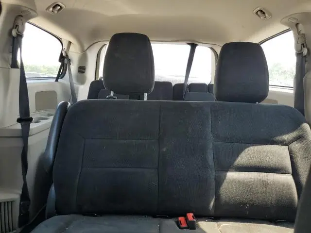 2015 DODGE GRAND CARAVAN SE  