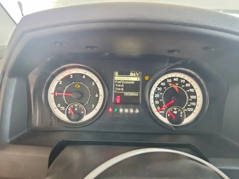 2016 RAM 1500 SLT  