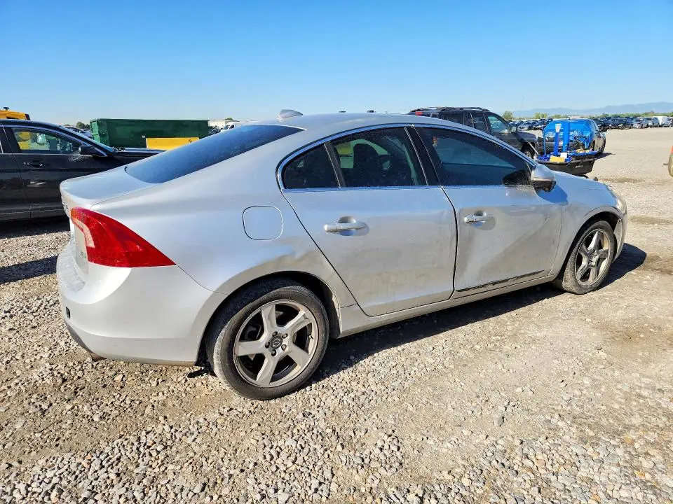 2012 VOLVO S60 T5  
