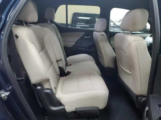 2022 CHEVROLET TRAVERSE LS  