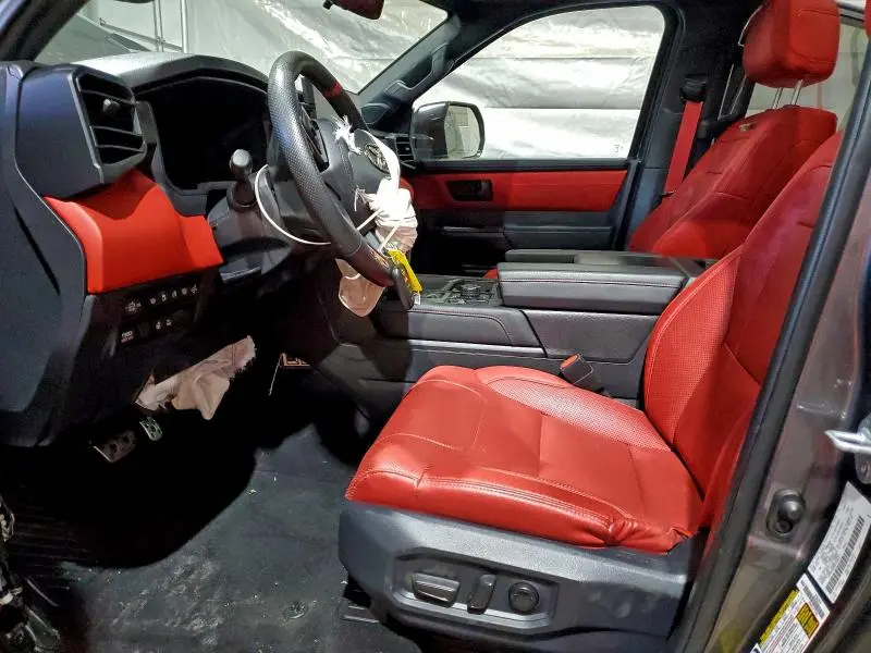 2024 TOYOTA TUNDRA CREWMAX LIMITED  