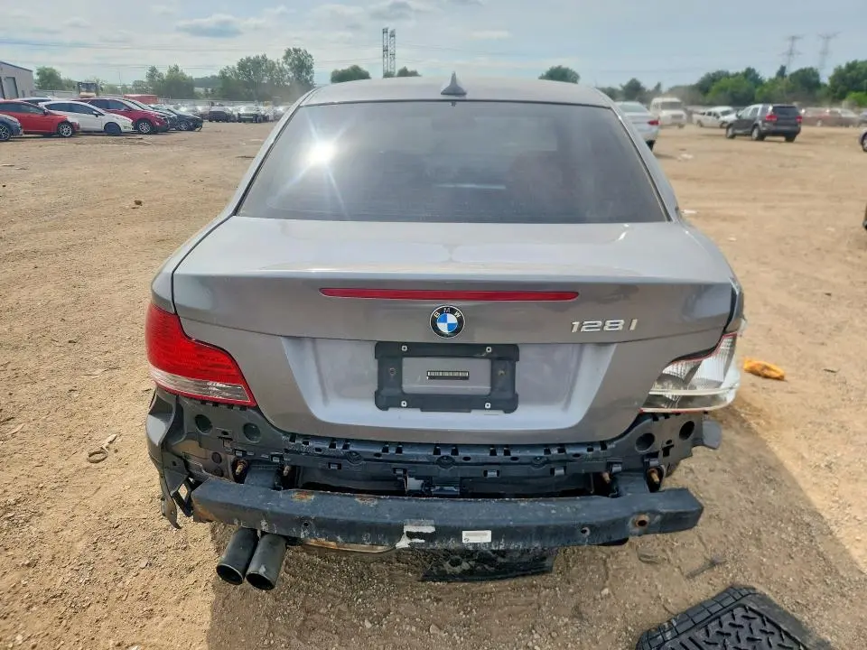 2011 BMW 128 I  