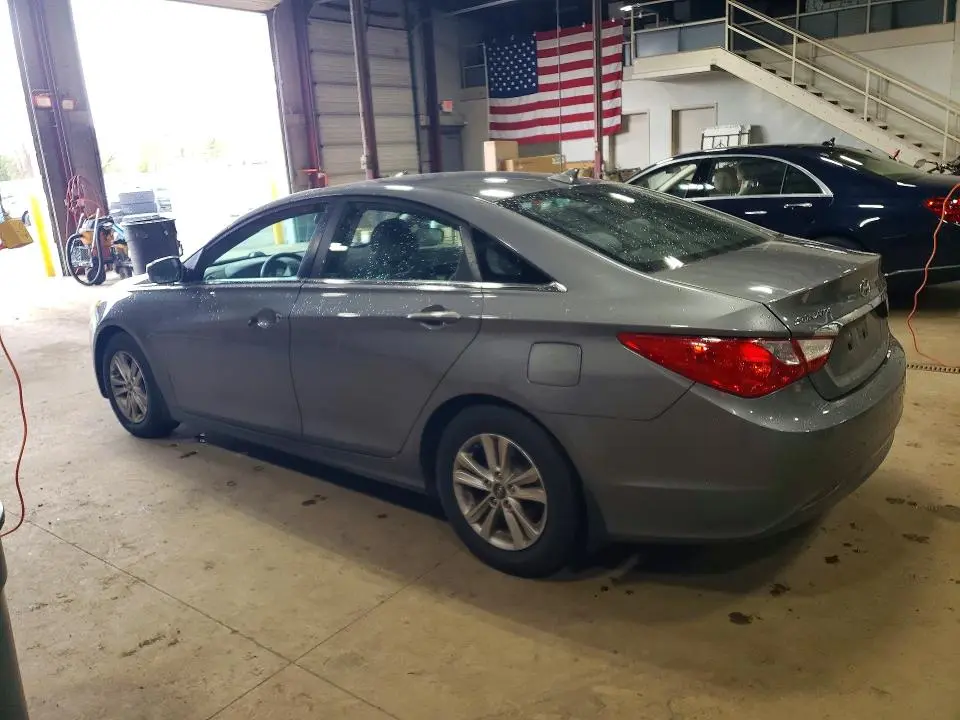 2011 HYUNDAI SONATA GLS  