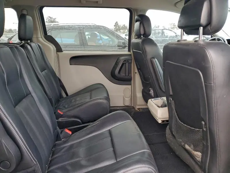 2013 CHRYSLER TOWN & COUNTRY TOURING  