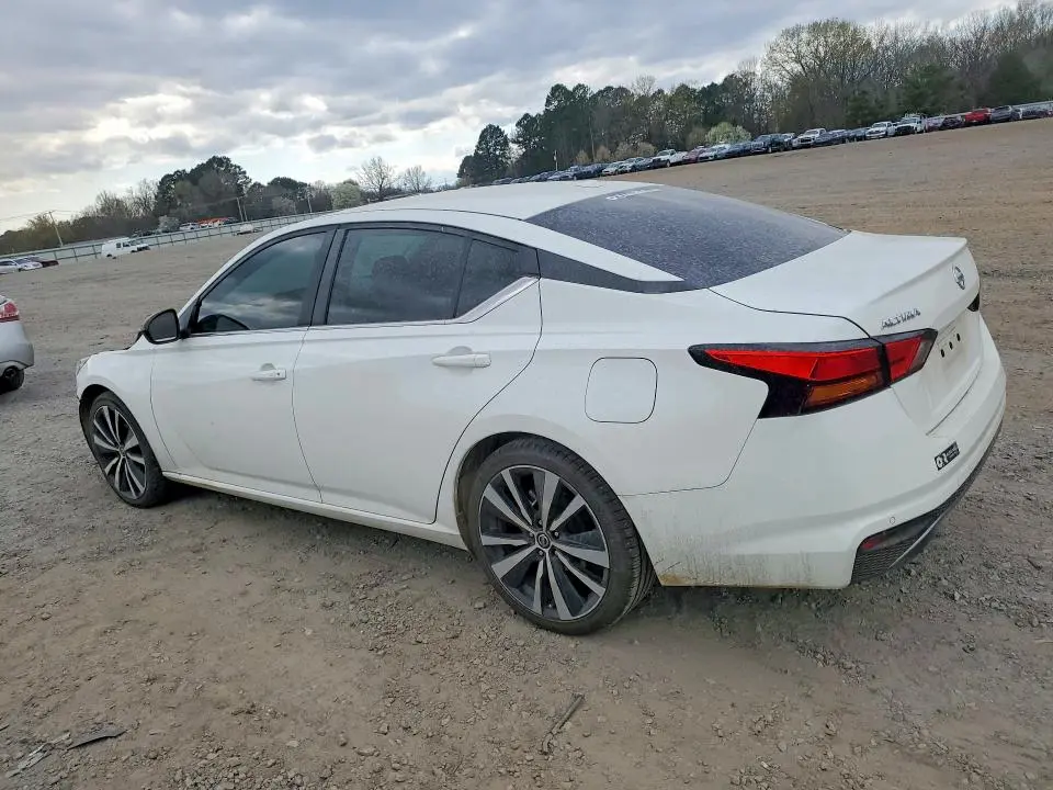 2021 NISSAN ALTIMA 2.5 SR  