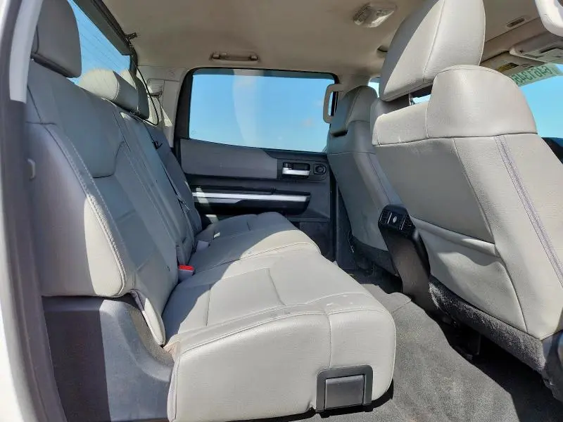 2015 TOYOTA TUNDRA CREWMAX LIMITED  