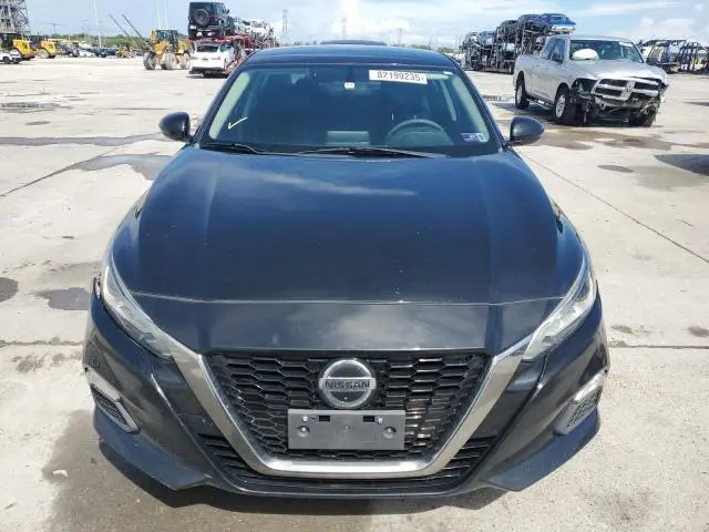2019 NISSAN ALTIMA SR  
