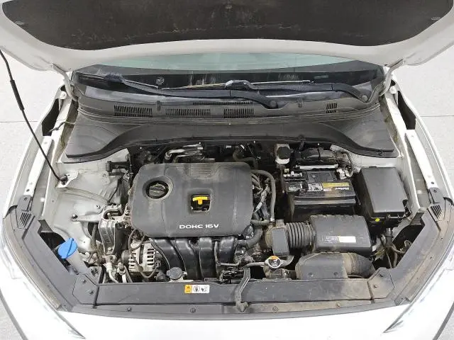2020 HYUNDAI KONA SE  
