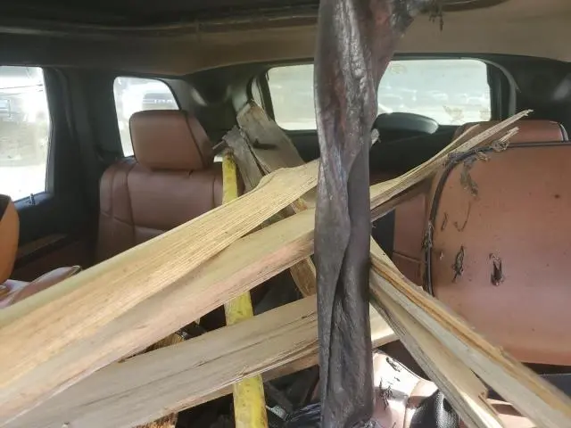 2011 JEEP GRAND CHEROKEE OVERLAND  