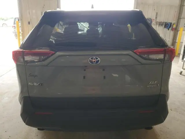 2022 TOYOTA RAV4 XLE  