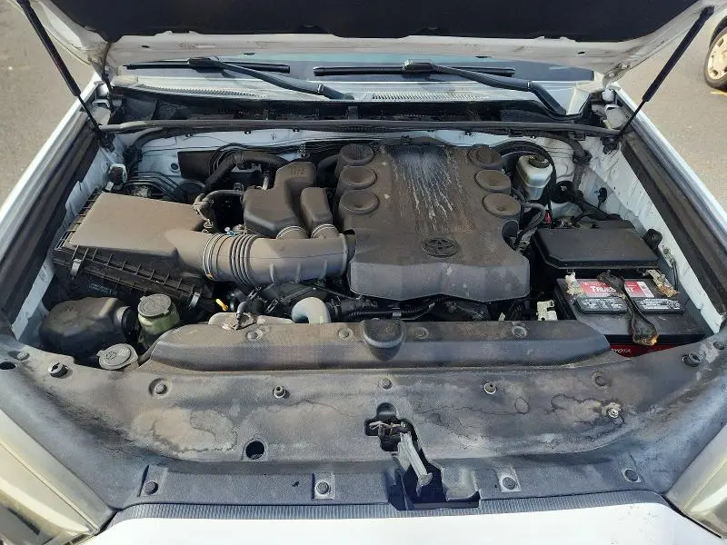 2018 TOYOTA 4RUNNER SR5  