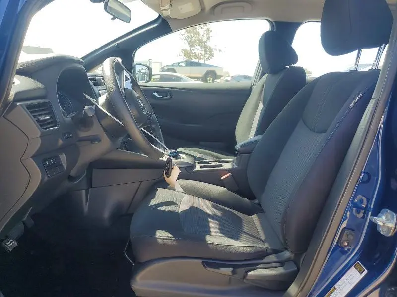 2019 NISSAN LEAF S  