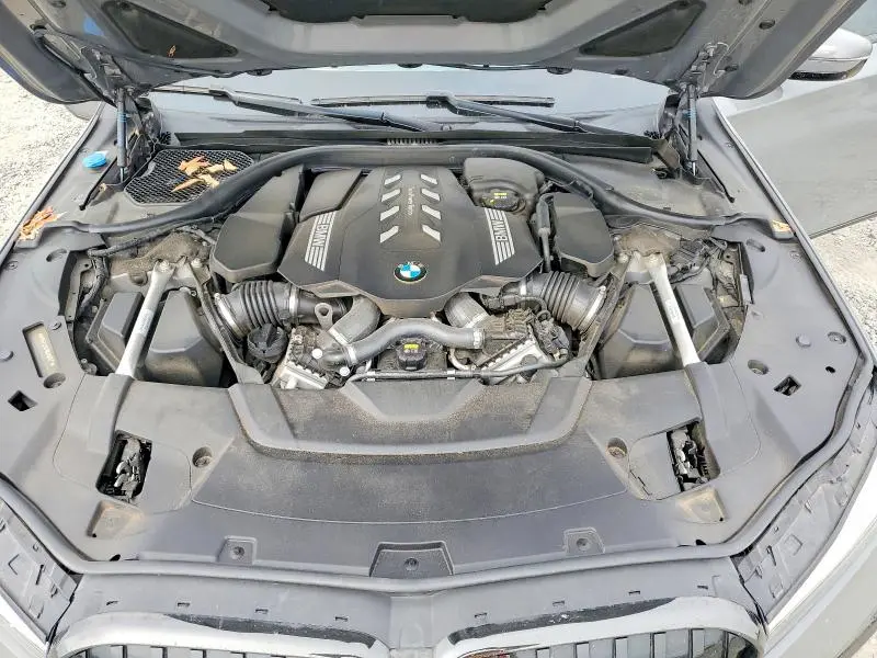 2022 BMW 750 XI  