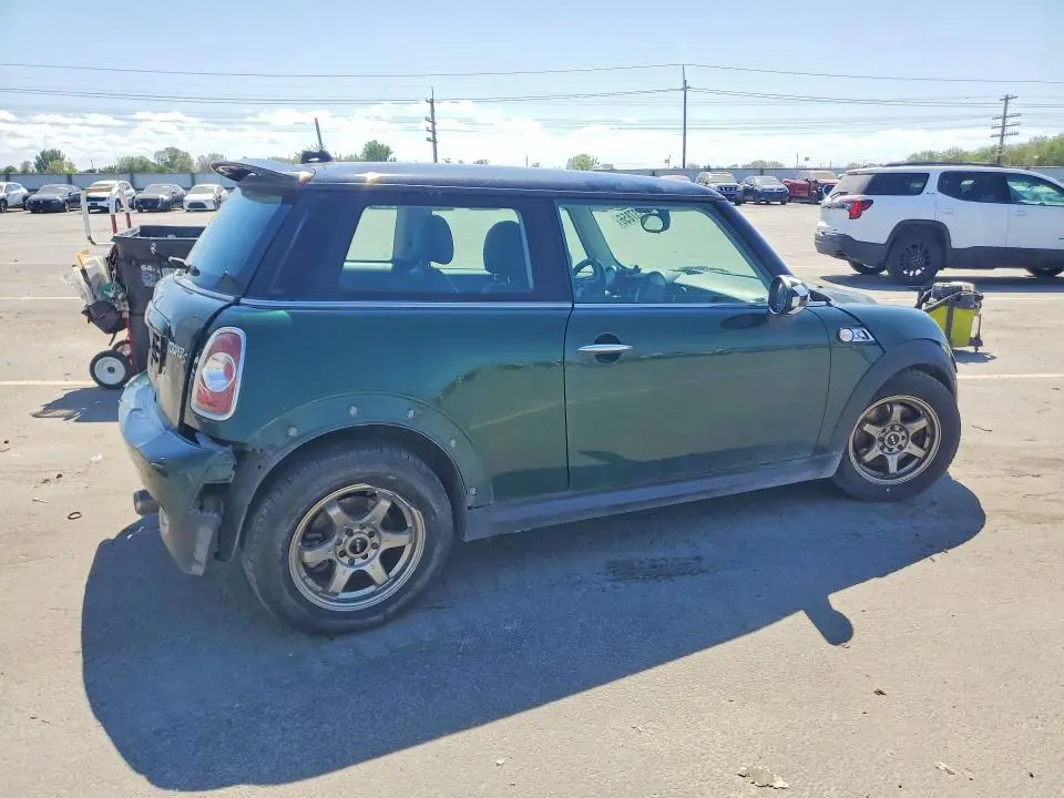 2011 MINI COOPER S  