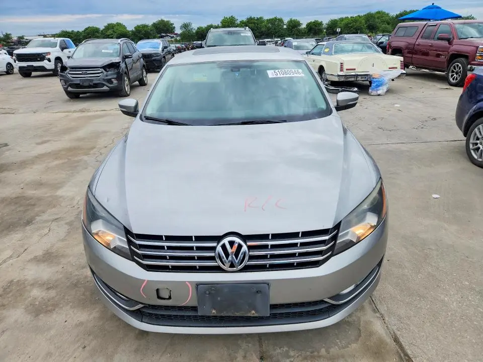 2013 VOLKSWAGEN PASSAT SEL  