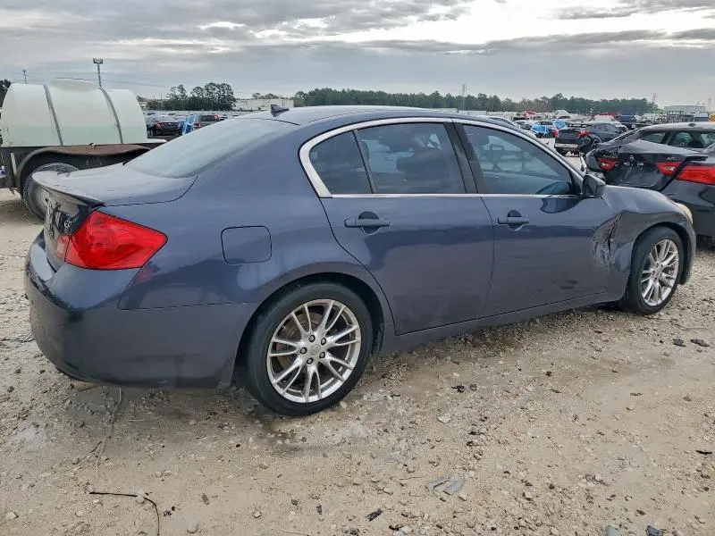 2011 INFINITI G37 BASE  