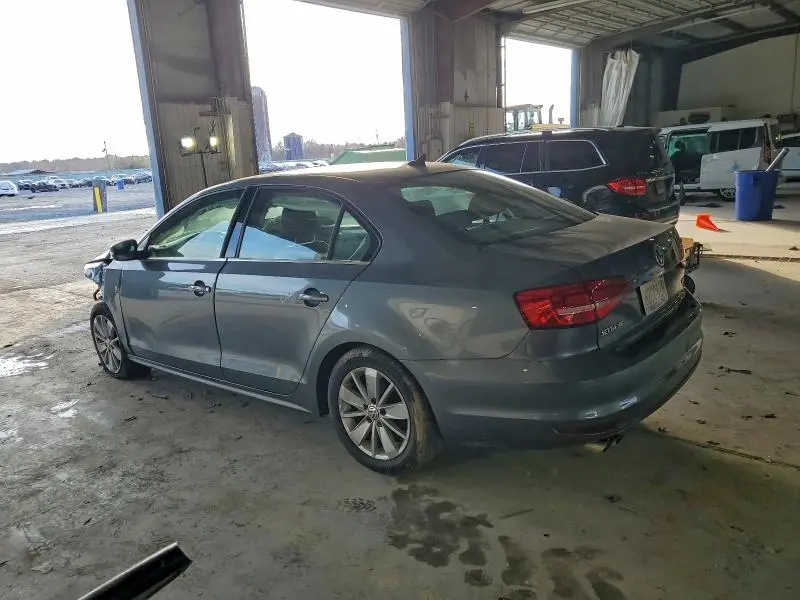 2015 VOLKSWAGEN JETTA SE  