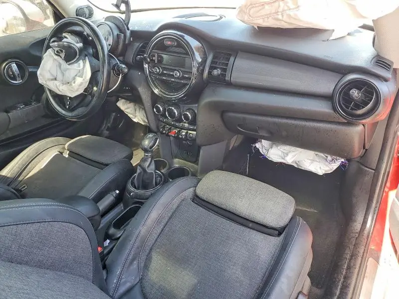 2016 MINI COOPER   