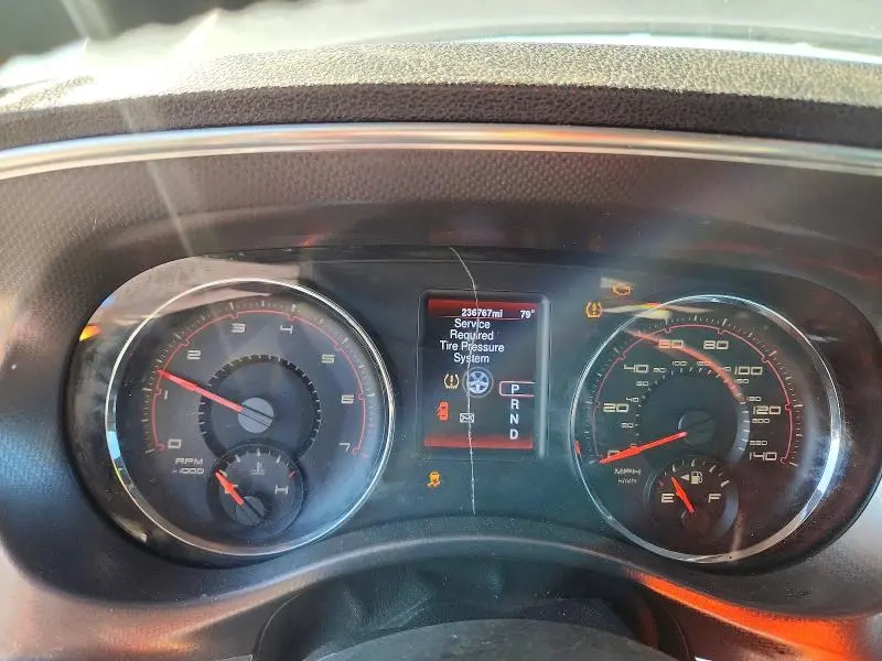2014 DODGE CHARGER SE  