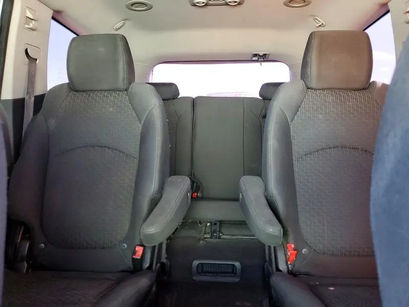 2012 CHEVROLET TRAVERSE LT  