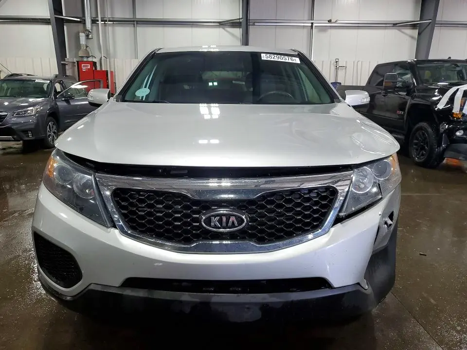 2012 KIA SORENTO LX  