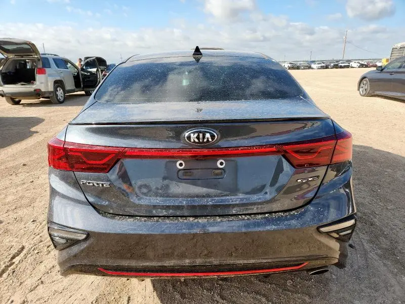 2021 KIA FORTE GT LINE  