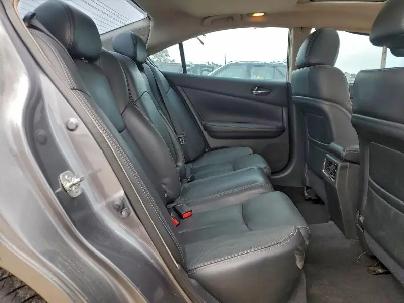 2014 NISSAN MAXIMA S  