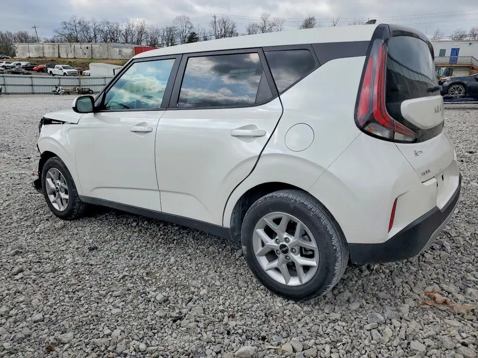2025 KIA SOUL LX  
