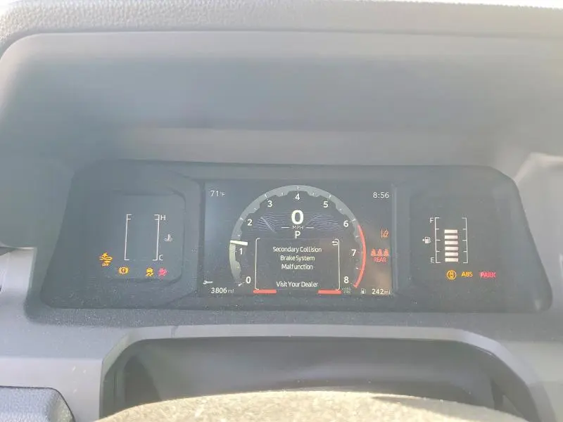 2024 TOYOTA TACOMA SR5  