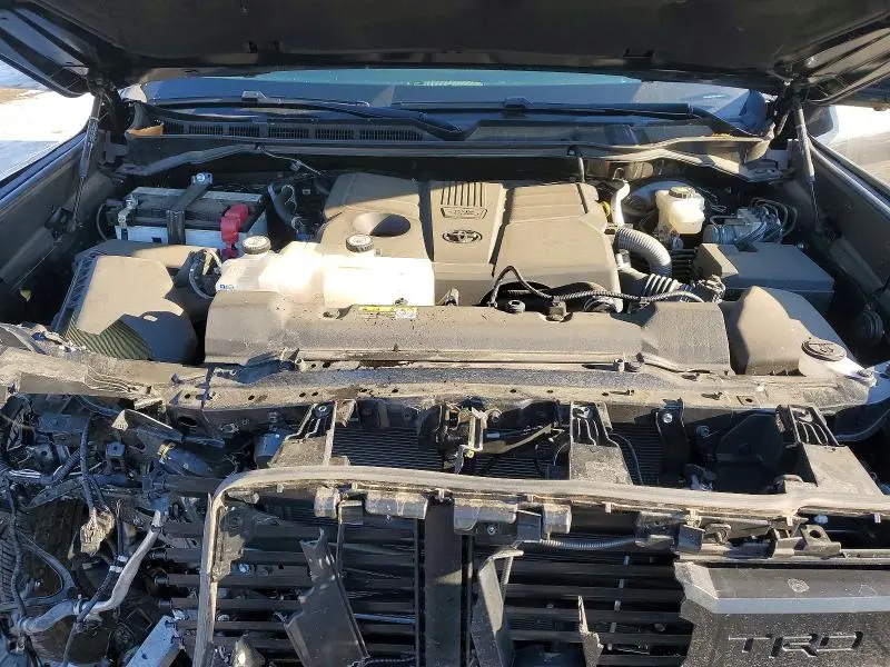 2024 TOYOTA TUNDRA CREWMAX SR  