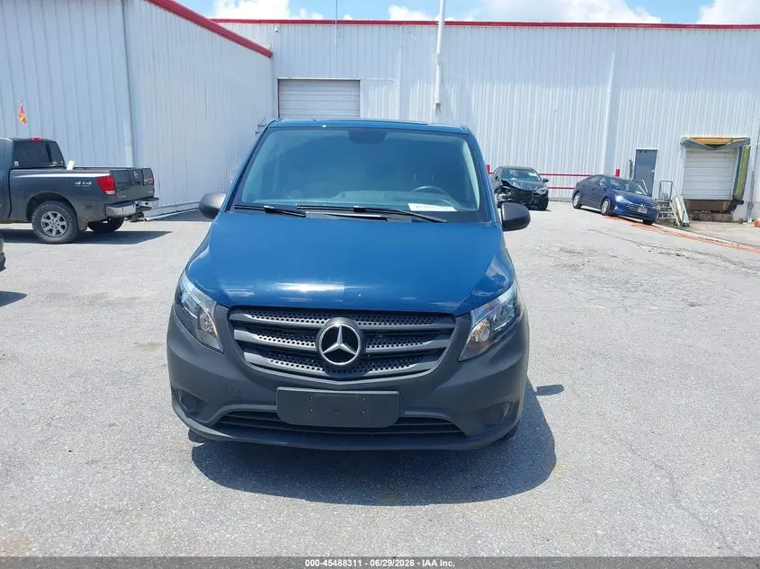 2019 MERCEDES-BENZ METRIS  