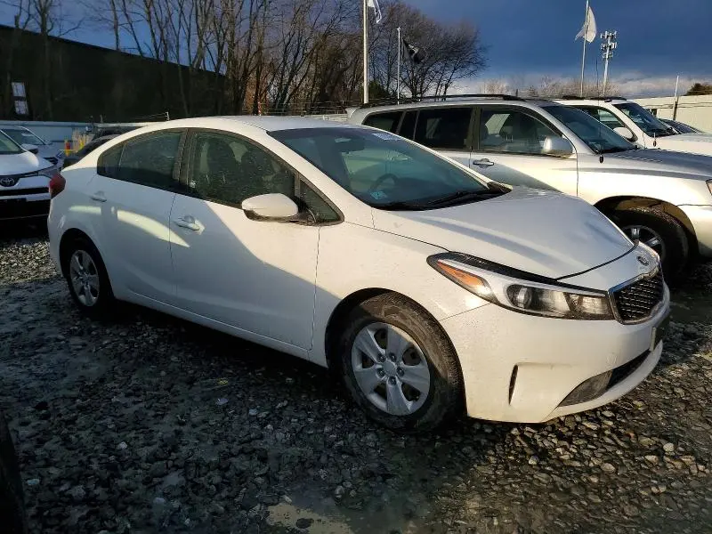 2018 KIA FORTE LX  