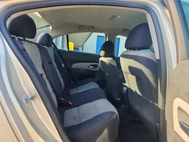 2013 CHEVROLET CRUZE LS  