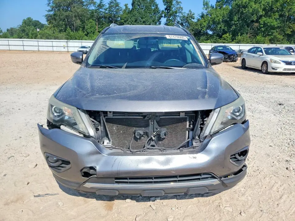 2017 NISSAN PATHFINDER SV  