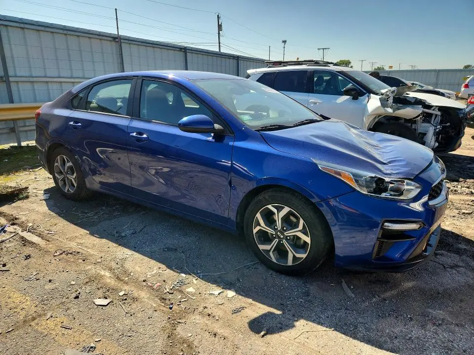 2021 KIA FORTE LXS  