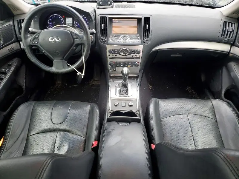 2011 INFINITI G37   