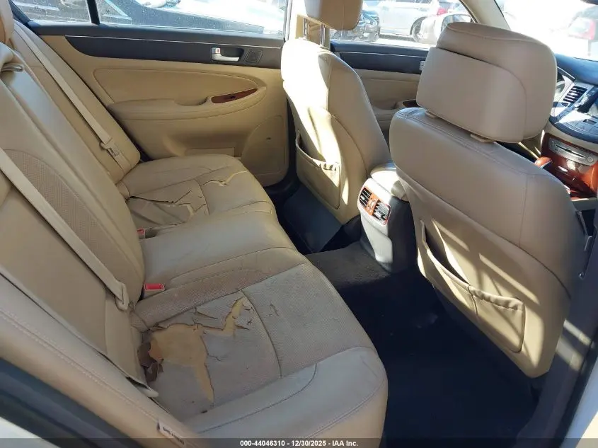 2014 HYUNDAI GENESIS 3.8