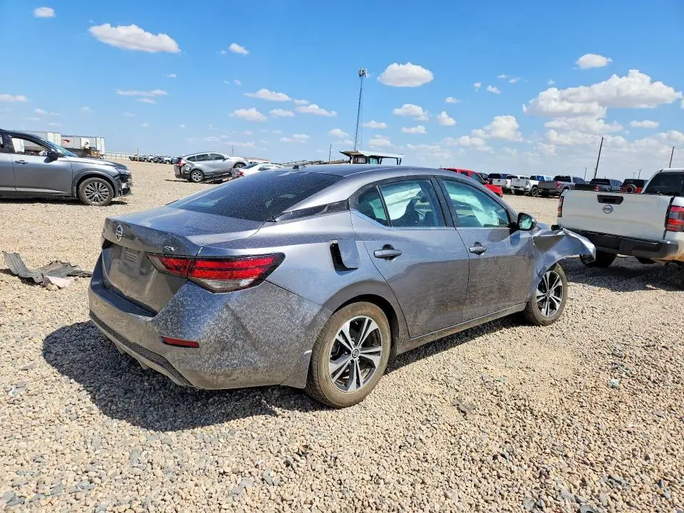 2022 NISSAN SENTRA SV  