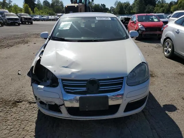 2010 VOLKSWAGEN JETTA SE  