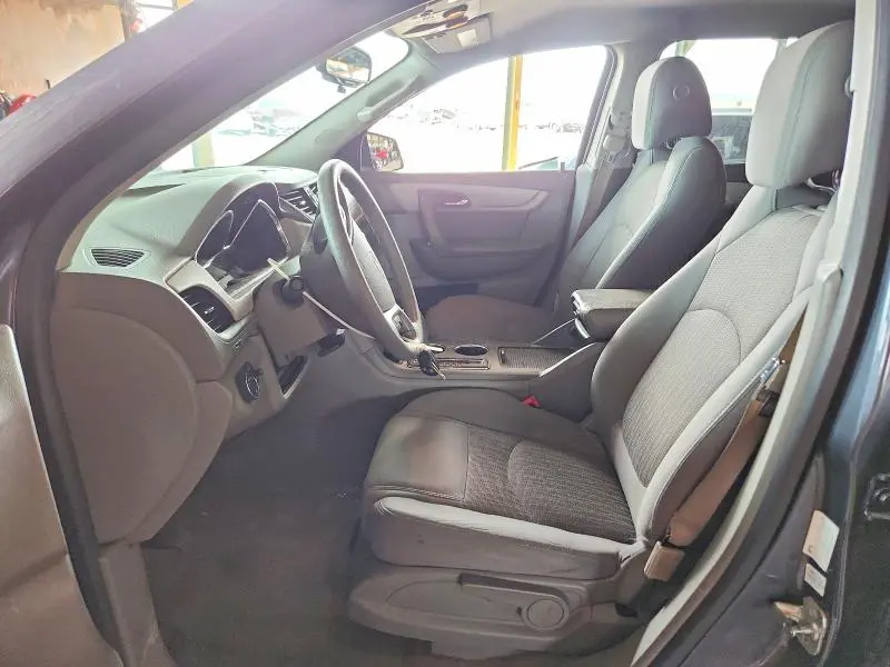 2014 CHEVROLET TRAVERSE LS  