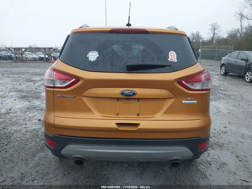 2016 FORD ESCAPE SE