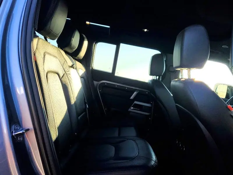 2024 LAND ROVER DEFENDER 110 X-DYNAMIC SE  