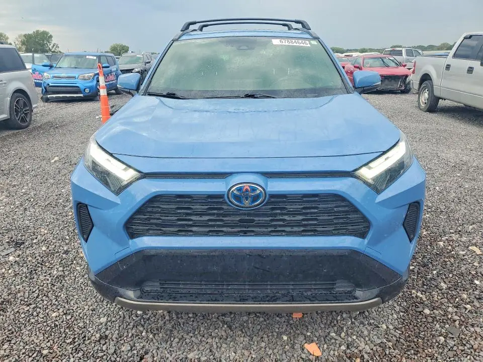 2022 TOYOTA RAV4 SE  