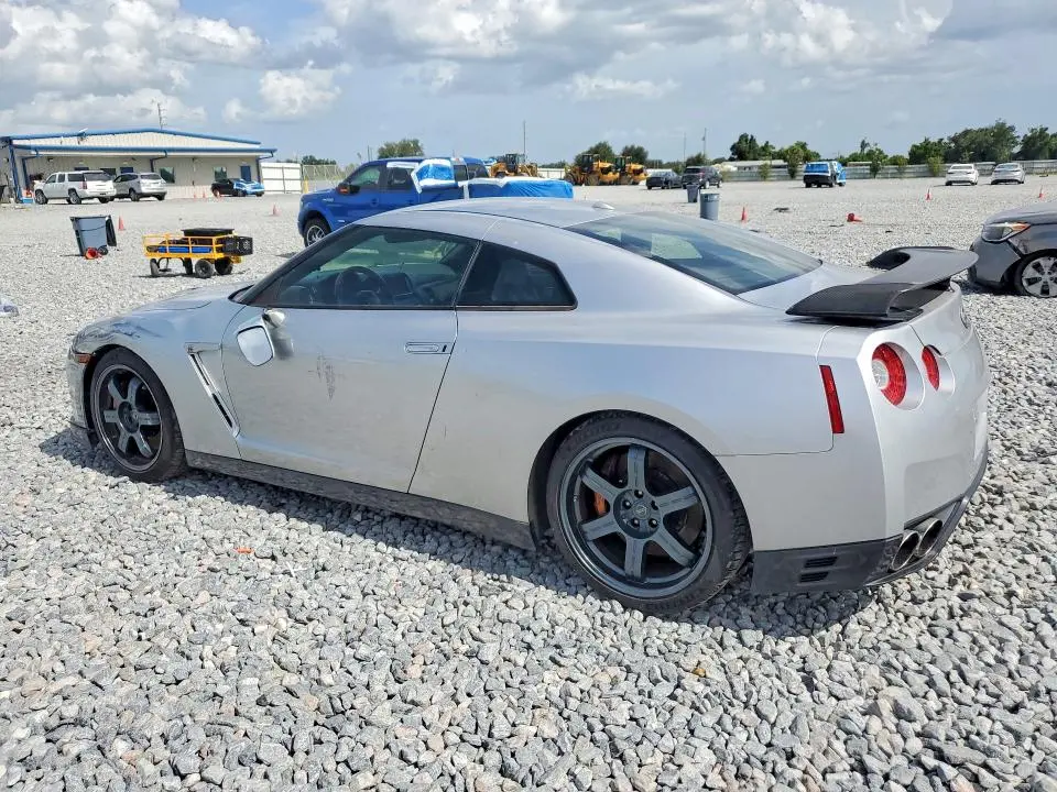 2016 NISSAN GT-R BLACK EDITION  