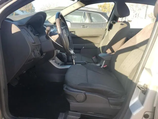 2010 FORD FOCUS SE  
