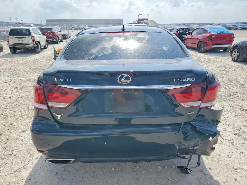 2015 LEXUS LS 460  